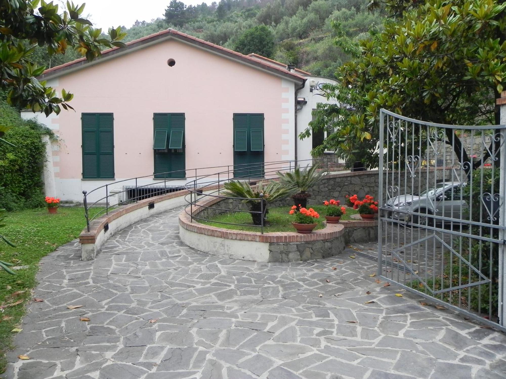 Hotel Il Saraceno Volastra Bagian luar foto